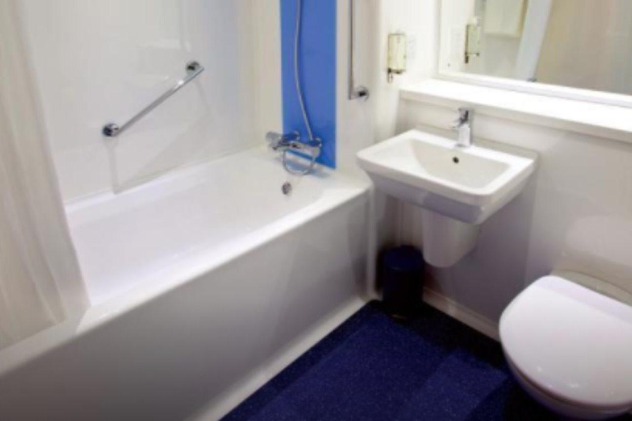 Travelodge Peterborough Alwalton Екстериор снимка