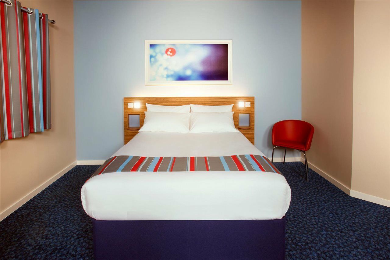 Travelodge Peterborough Alwalton Екстериор снимка